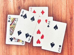 Tips on how to play poker with low value cards on WildPoker.co
